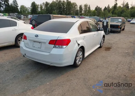 2011 Subaru Legacy 2.5I Premium z USA, uszkodzony, nr VIN 4S3BMBC67B3261832